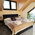 Вилла Czorny Dab - Na Kaszubach, Bilard, Jacuzzi, Sauna