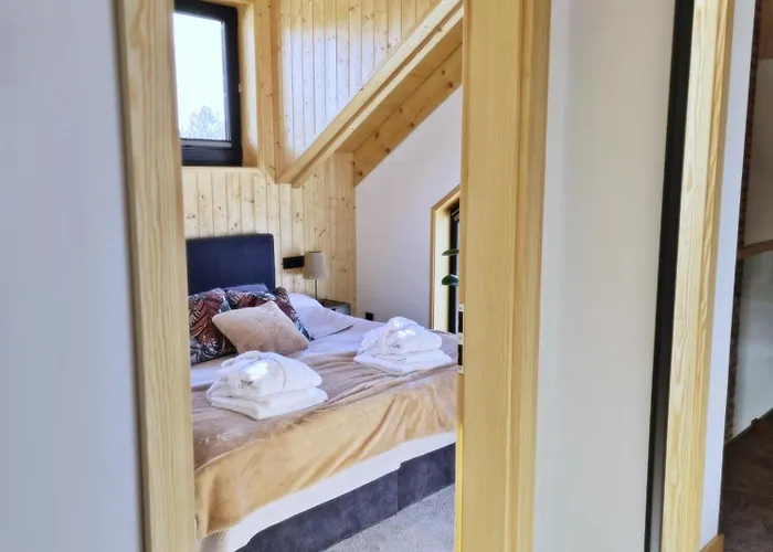 Vila Czorny Dab - Na Kaszubach, Bilard, Jacuzzi, Sauna Garcz