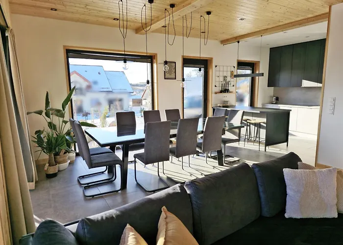 Vila Czorny Dab - Na Kaszubach, Bilard, Jacuzzi, Sauna Garcz